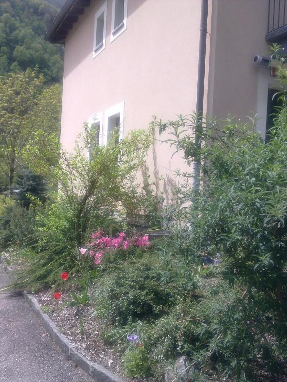 Отель Ristorante Garni Lavizzara Sornico Экстерьер фото